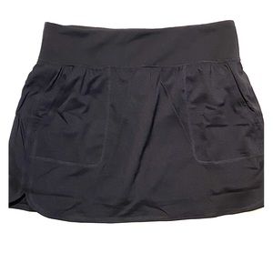 Athletic SKORT, Zuda brand size Large